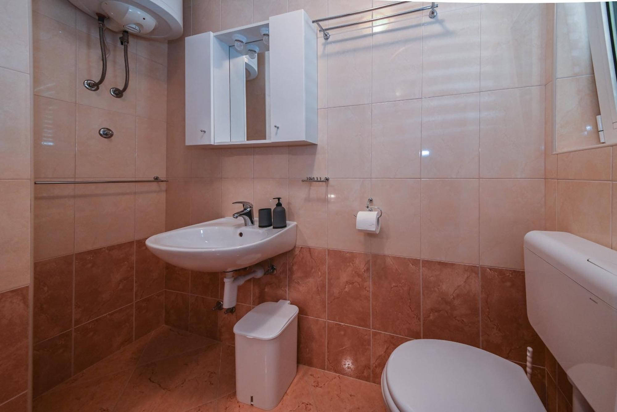 Apartments Carevic Ante Baška Voda Εξωτερικό φωτογραφία