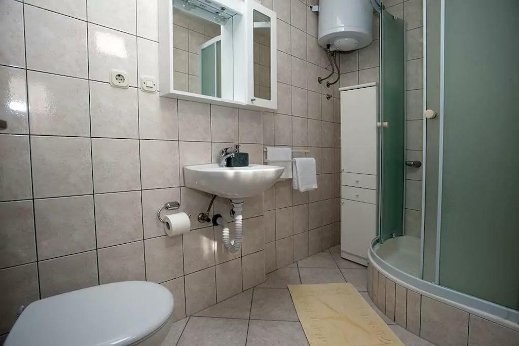 Apartments Carevic Ante Baška Voda Εξωτερικό φωτογραφία